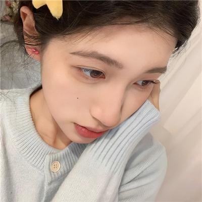玉米上的麻雀